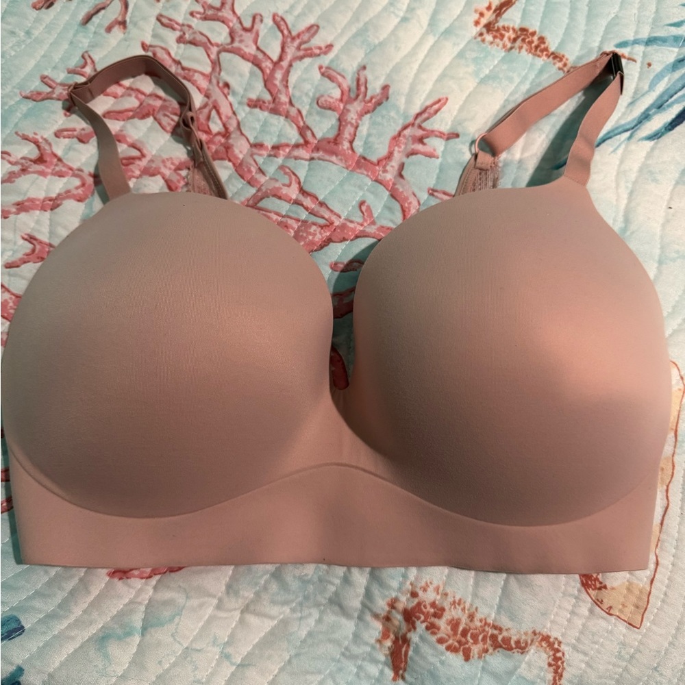 34DDD Victoria's Secret Smooth Light Pink T-Shirt Bra